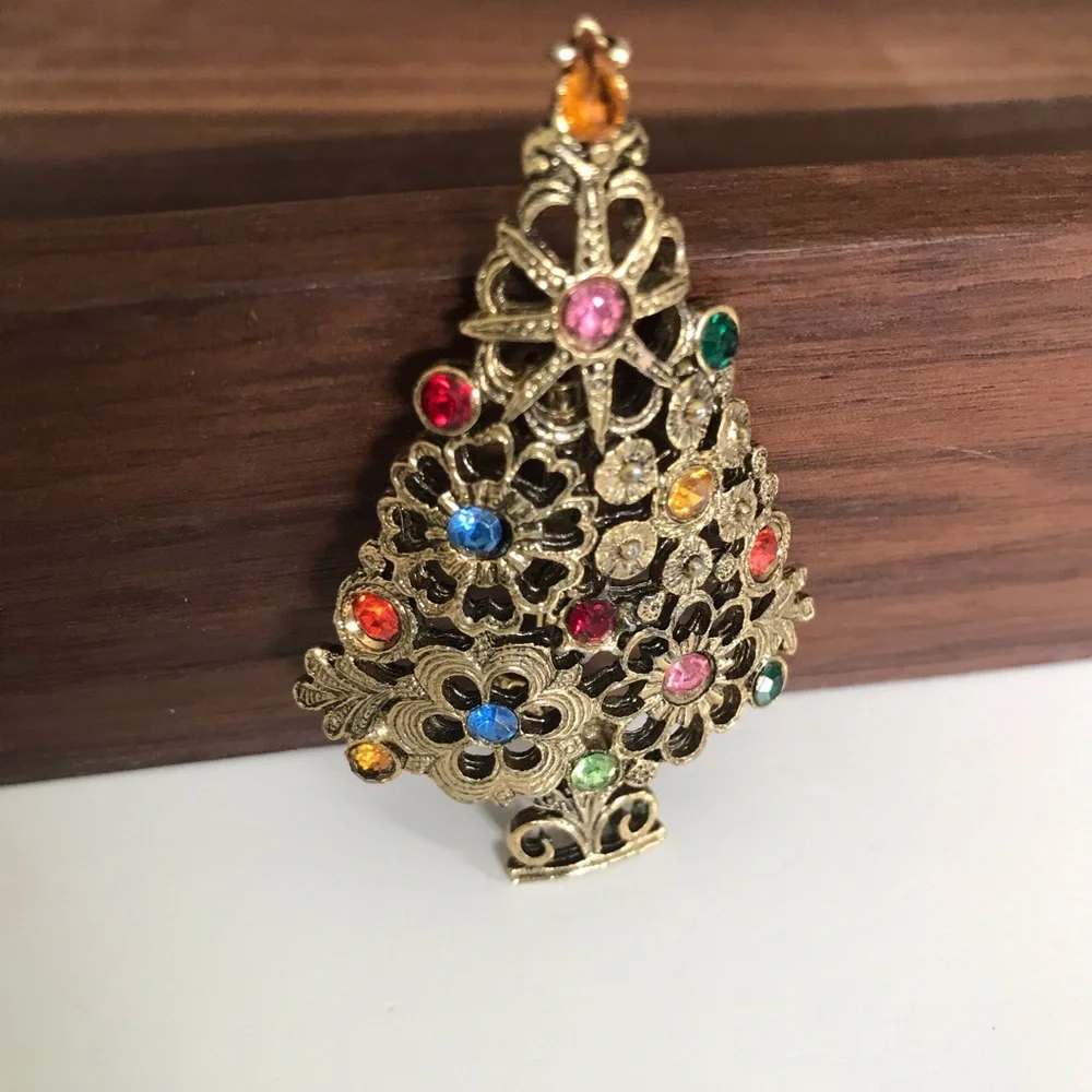 Vintage Holiday Gold Bronze Christmas Multicolor Crystal Brooch